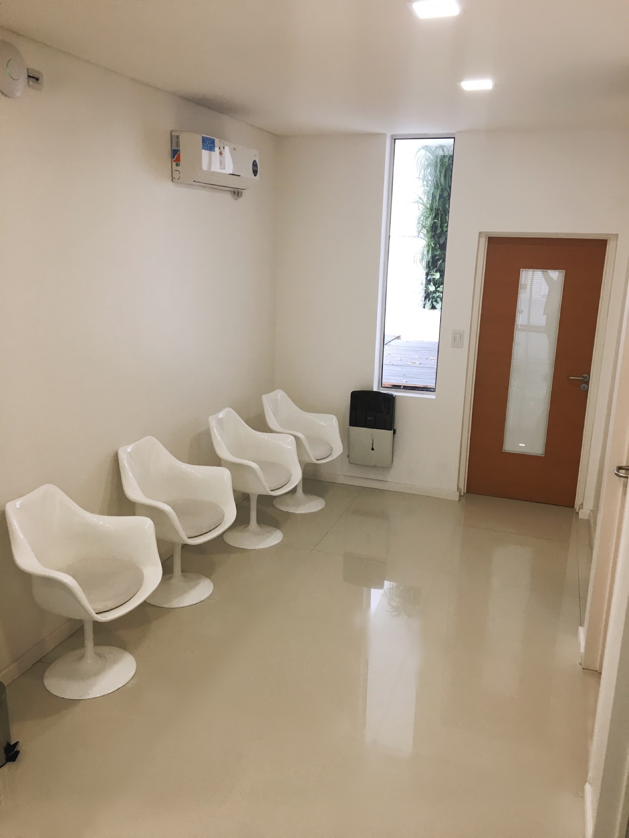 Sala de espera del Instituto de Medicina Estética Privada en Paraná